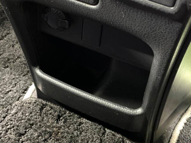 ノア Ｓｉ　ダブルバイビー　禁煙車　純正１０型ナビ　両側電動スライドドア　バックカメラ　セーフティセンス　ＥＴＣ　ドラレコ　Ｂｌｕｅｔｏｏｔｈ接続　クルコン　７人乗り　スマートキー　ＬＥＤヘッド　純正１６インチＡＷ　フォグライト（54枚目）