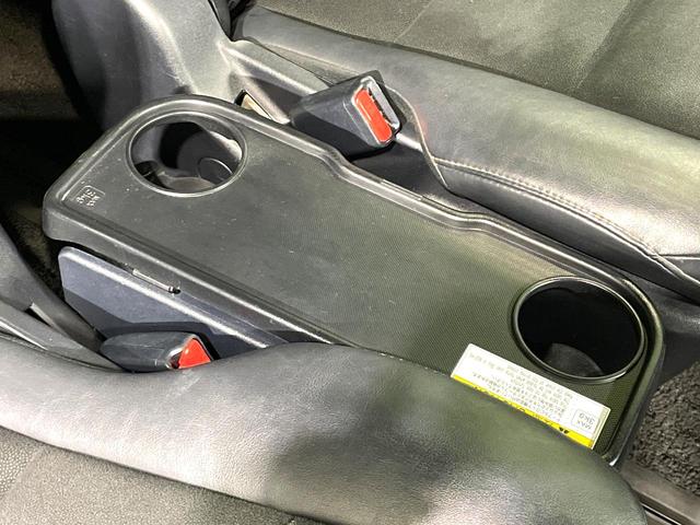 ノア Ｓｉ　ダブルバイビー　禁煙車　純正１０型ナビ　両側電動スライドドア　バックカメラ　セーフティセンス　ＥＴＣ　ドラレコ　Ｂｌｕｅｔｏｏｔｈ接続　クルコン　７人乗り　スマートキー　ＬＥＤヘッド　純正１６インチＡＷ　フォグライト（63枚目）