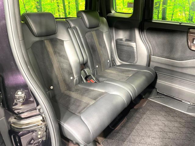 N-BOXカスタム G・Lターボホンダセンシング 禁煙車 両側電動スライド 衝突軽減 純正ナビ アダプティブクルーズ バックカメラ ETC ドラレコ フルセグ スマートキー シートヒーター ハーフレザーシート LEDヘッド/フォグ 革巻きステアリング(11枚目)