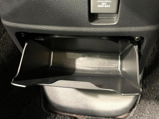 N-BOXカスタム G・Lターボホンダセンシング 禁煙車 両側電動スライド 衝突軽減 純正ナビ アダプティブクルーズ バックカメラ ETC ドラレコ フルセグ スマートキー シートヒーター ハーフレザーシート LEDヘッド/フォグ 革巻きステアリング(52枚目)