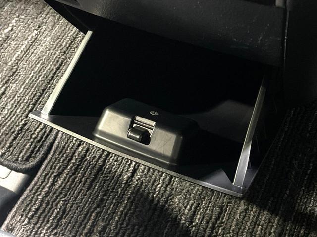 アルファード ２．５Ｓ　タイプゴールド　モデリスタエアロ　純正９型ナビ　バックカメラ　後席モニター　禁煙車　セーフティセンス　レーダークルーズ　両側電動ドア　パワーバックドア　ハーフレザー　ＬＥＤヘッド　ドラレコ　Ｂｌｕｅｔｏｏｔｈ再生（41枚目）