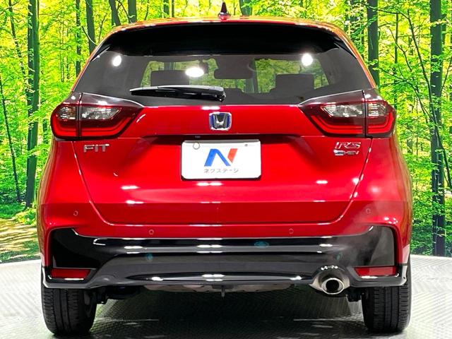 フィット ｅ：ＨＥＶ　ＲＳ　純正９型ナビ　バックカメラ　衝突軽減システム　レーダークルーズコントロール　禁煙車　ドライブレコーダー　ＥＴＣ　Ｂｌｕｅｔｏｏｔｈ再生　フルセグＴＶ　純正１６インチナビ　ＬＥＤヘッドライト（17枚目）