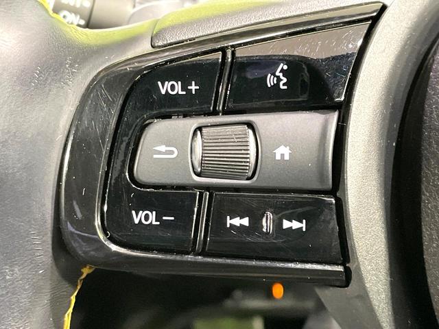 フィット ｅ：ＨＥＶ　ＲＳ　純正９型ナビ　バックカメラ　衝突軽減システム　レーダークルーズコントロール　禁煙車　ドライブレコーダー　ＥＴＣ　Ｂｌｕｅｔｏｏｔｈ再生　フルセグＴＶ　純正１６インチナビ　ＬＥＤヘッドライト（25枚目）