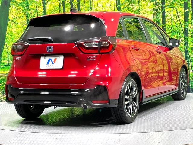フィット ｅ：ＨＥＶ　ＲＳ　純正９型ナビ　バックカメラ　衝突軽減システム　レーダークルーズコントロール　禁煙車　ドライブレコーダー　ＥＴＣ　Ｂｌｕｅｔｏｏｔｈ再生　フルセグＴＶ　純正１６インチナビ　ＬＥＤヘッドライト（45枚目）