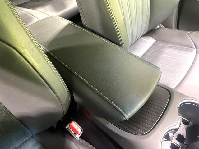 ハリアーハイブリッド Ｚ　純正１２．３型ディスプレイ　全周囲カメラ　禁煙車　衝突軽減装置　レーダークルーズ　ブラインドスポットモニター　デジタルインナーミラー　ＪＢＬサウンド　ドラレコ　フルセグ　Ｂｌｕｅｔｏｏｔｈ再生　ＥＴＣ（45枚目）