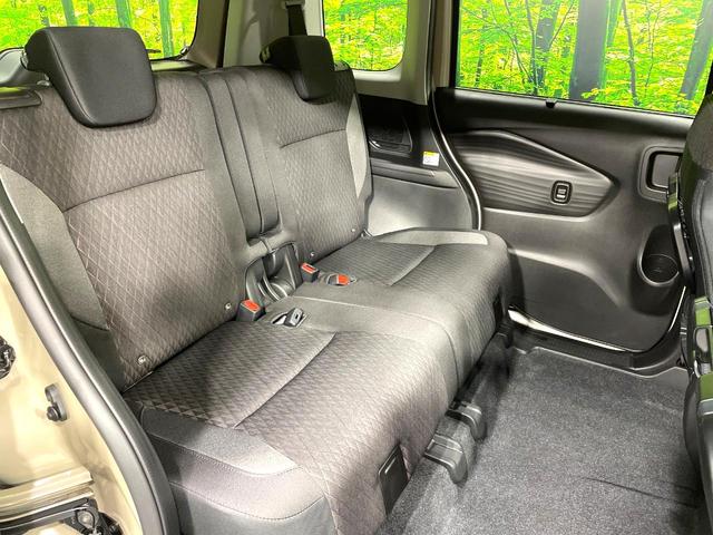 ソリオバンディット ハイブリッドＭＶ　登録済未使用車　純正９型ナビ　全周囲カメラ　両側電動ドア　セーフティサポート　アダプティブクルーズ　ブラインドスポットモニター　クリアランスソナー　ＬＥＤヘッド／フォグ　シートヒーター　フルセグ（11枚目）