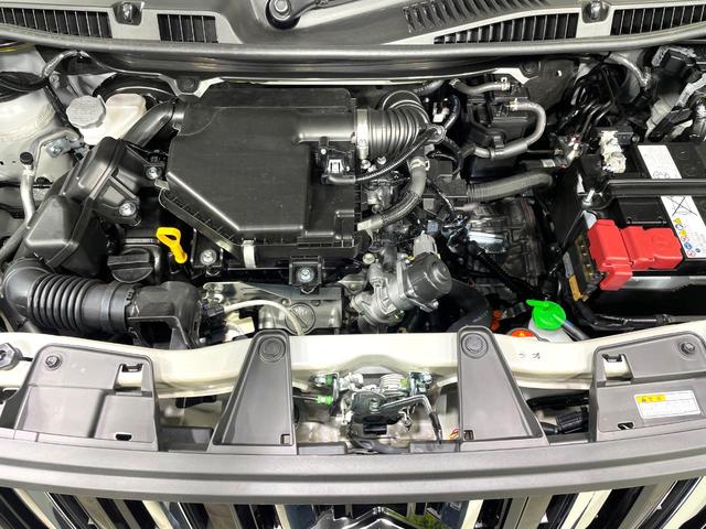 ソリオバンディット ハイブリッドＭＶ　登録済未使用車　純正９型ナビ　全周囲カメラ　両側電動ドア　セーフティサポート　アダプティブクルーズ　ブラインドスポットモニター　クリアランスソナー　ＬＥＤヘッド／フォグ　シートヒーター　フルセグ（18枚目）