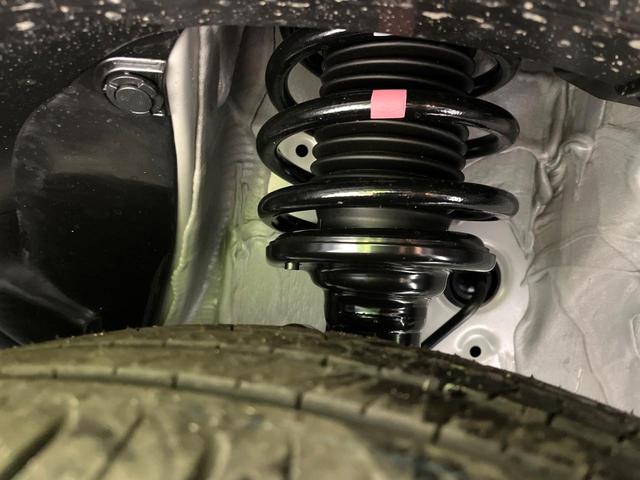 ソリオバンディット ハイブリッドＭＶ　登録済未使用車　純正９型ナビ　全周囲カメラ　両側電動ドア　セーフティサポート　アダプティブクルーズ　ブラインドスポットモニター　クリアランスソナー　ＬＥＤヘッド／フォグ　シートヒーター　フルセグ（20枚目）