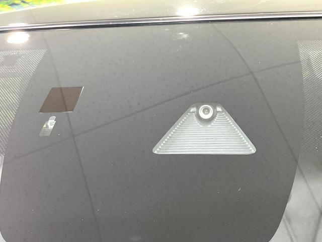 �y��-�`�b�s�h�u�d�r�d�m�r�d�z���s���ɑO���̎ԗ�����F�����A�Փ˂������Ȏ��͌x��ƃu���[�L�ŏՓˉ���Ɣ�Q�y�����A�V�X�g�B�����S�Ƀh���C�u�����y���݂��������܂��B