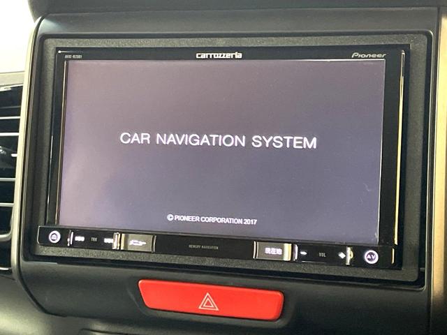 Ｎ－ＢＯＸカスタム ２トーンカラースタイル　Ｇ・ターボＬパッケージ　両側電動ドア　バックカメラ　衝突被害軽減システム　禁煙車　ドラレコ　スマートキー　ＨＩＤヘッド　クルコン　純正１５インチアルミ　オートライト　オートエアコン　Ｂｌｕｅｔｏｏｔｈ　ＣＤ　ＤＶＤ再生（3枚目）