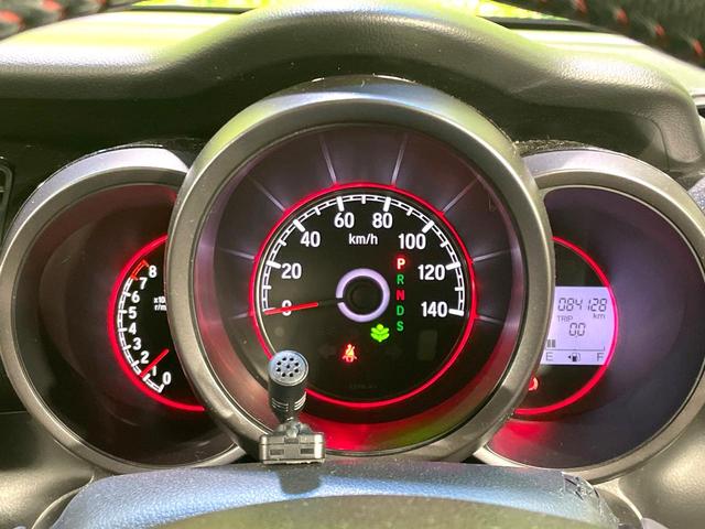 Ｎ－ＢＯＸカスタム ２トーンカラースタイル　Ｇ・ターボＬパッケージ　両側電動ドア　バックカメラ　衝突被害軽減システム　禁煙車　ドラレコ　スマートキー　ＨＩＤヘッド　クルコン　純正１５インチアルミ　オートライト　オートエアコン　Ｂｌｕｅｔｏｏｔｈ　ＣＤ　ＤＶＤ再生（41枚目）