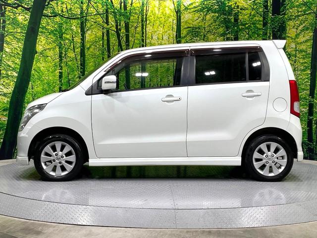 ワゴンＲ ＦＸリミテッドＩＩ　ＳＤナビ　禁煙車　スマートキー　ＥＴＣ　純正１４インチアルミ　盗難防止装置　革巻きステアリング　オートエアコン　地デジ　電動格納ミラー　プライバシーガラス（25枚目）
