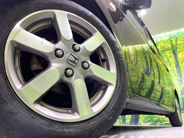 �y�����P�S�C���`�A���~�z�C�[���z�O�ςɃ}�b�`���������A���~�z�C�[���𑕒����Ă���܂��B�e��ЊO�A���~�z�C�[����A�X�^�b�h���X�^�C�����戵�����Ă���܂��B���񂲑��k����������