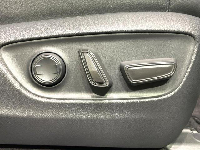 ランドクルーザー２５０ ＶＸ　サンルーフ　純正１２．３型ディスプレイ　全周囲カメラ　禁煙車　丸目ＬＥＤヘッド　セーフティセンス　レーダークルーズ　ブラインドスポットモニター　デジタルインナーミラー　ドラレコ　フルセグ　ＥＴＣ（27枚目）