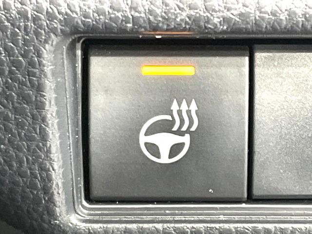 プリウス Ｚ　モデリスタエアロ　ガラスルーフ　純正１２．３型ディスプレイ　全周囲カメラ　禁煙車　セーフティセンス　レーダークルーズ　ブラインドスポットモニター　デジタルインナーミラー　シートベンチレーション　ＥＴＣ（42枚目）