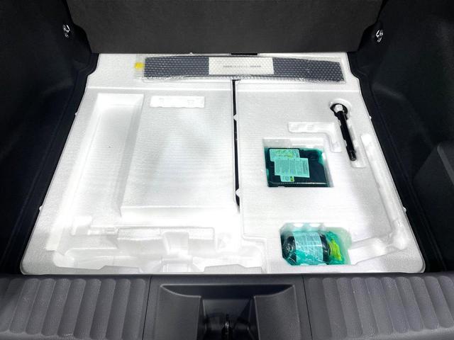 プリウス Ｚ　モデリスタエアロ　ガラスルーフ　純正１２．３型ディスプレイ　全周囲カメラ　禁煙車　セーフティセンス　レーダークルーズ　ブラインドスポットモニター　デジタルインナーミラー　シートベンチレーション　ＥＴＣ（55枚目）