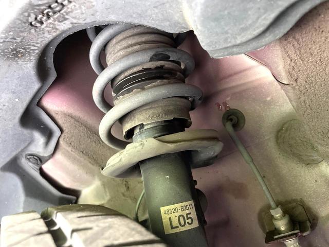 タント カスタムＸ　ＳＡＩＩ　禁煙車　ＳＤナビ　パワースライドドア　衝突軽減装置　踏み間違い防止装置　ＬＥＤヘッド　ＥＴＣ　オートエアコン　アイドリングストップ　スマートキー　純正１４インチアルミ　横滑り防止装置　盗難防止システム（20枚目）