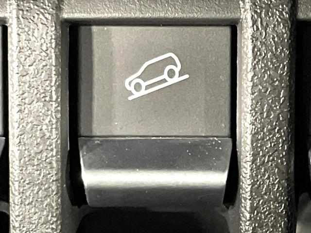 ジムニーノマド ＦＣ　登録済未使用車　セーフティサポート　アダプティブクルーズ　踏み間違い防止装置　シートヒーター　ＬＥＤヘッド　コーナーセンサー　アイドリングストップ　スマートキー　車線逸脱警報　オートハイビーム（7枚目）