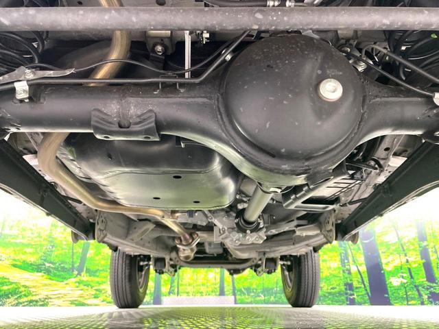 ジムニー ＸＣ　５速ＭＴ　禁煙車　セーフティサポート　クルーズコントロール　スマートキー　踏み間違い防止装置　横滑り防止機能　シートヒーター　ＬＥＤヘッド　４ＷＤ　ターボ　オートライト／エアコン　純正１５インチアルミ（19枚目）