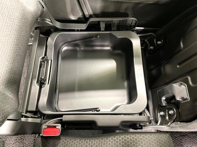 スペーシアギア ハイブリッドＸＺ　ＳＤナビ　バックカメラ　禁煙車　衝突軽減装置　両側電動ドア　スマートキー　踏み間違い防止装置　車線逸脱警報　ＬＥＤヘッド／フォグ　シートヒーター　ドラレコ　フルセグ　Ｂｌｕｅｔｏｏｔｈ再生　ＥＴＣ（56枚目）