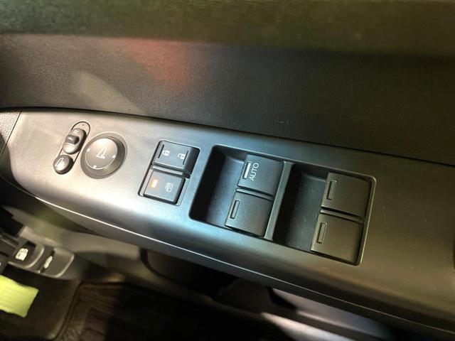 N-BOX G SSパッケージ 禁煙車 両側電動ドア 衝突軽減装置 ETC スマートキー 純正14インチアルミ オートエアコン アイドリングストップ オーディオ 電動格納ミラー 横滑り防止装置 盗難防止システム(34枚目)