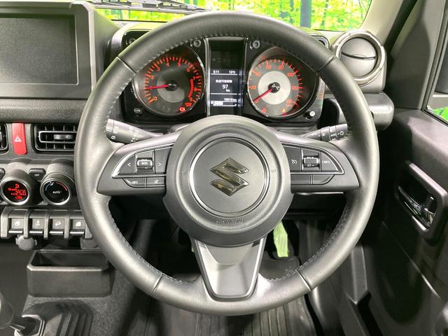 ジムニー ＸＣ　５速ＭＴ　禁煙車　セーフティサポート　クルーズコントロール　スマートキー　踏み間違い防止装置　横滑り防止機能　シートヒーター　ＬＥＤヘッド　４ＷＤ　ターボ　オートライト／エアコン　純正１５インチアルミ（11枚目）