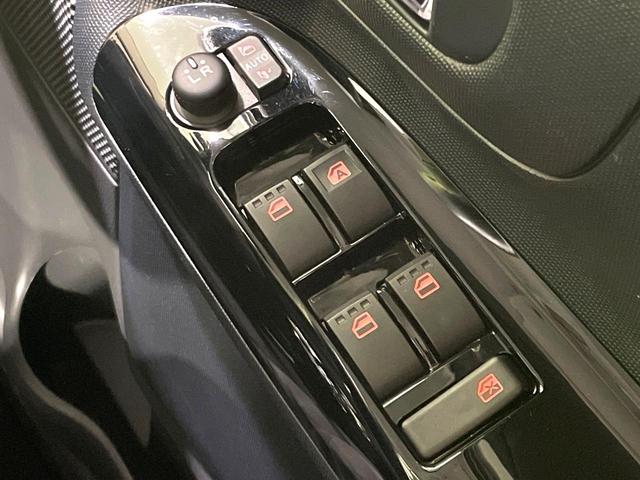 ムーヴキャンバス Ｘブラックアクセントリミテッド　ＳＡＩＩＩ　両側電動スライドドア　Ｐａｎａｓｏｎｉｃ製ナビ　全周囲カメラ　衝突被害軽減システム　禁煙車　ドラレコ　ＥＴＣ　フルセグＴＶ　Ｂｌｕｅｔｏｏｔｈ再生　ＬＥＤヘッド／フロントフォグ　スマートキー（34枚目）