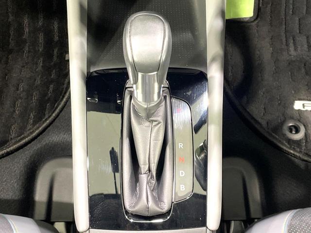 フィット ｅ：ＨＥＶ　ＲＳ　純正８型ナビ　バックカメラ　禁煙車　ホンダセンシング　アダプティブクルーズ　スマートキ―　踏み間違い防止装置　ハーフレザー　ＬＥＤヘッド　ドラレコ　フルセグ　Ｂｌｕｅｔｏｏｔ再生　ＥＴＣ（37枚目）