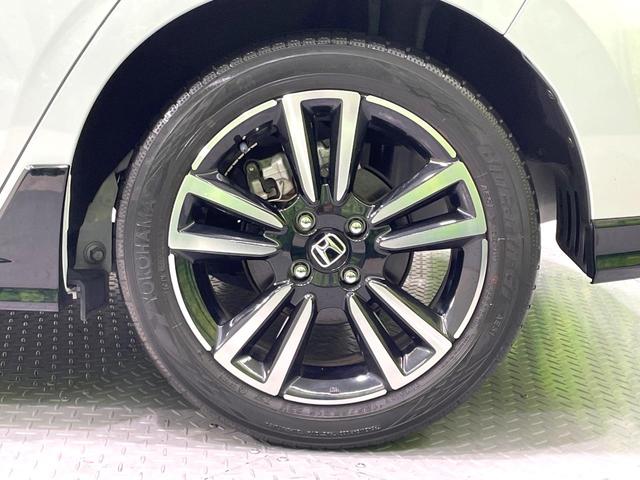 フィット ｅ：ＨＥＶ　ＲＳ　純正８型ナビ　バックカメラ　禁煙車　ホンダセンシング　アダプティブクルーズ　スマートキ―　踏み間違い防止装置　ハーフレザー　ＬＥＤヘッド　ドラレコ　フルセグ　Ｂｌｕｅｔｏｏｔ再生　ＥＴＣ（52枚目）