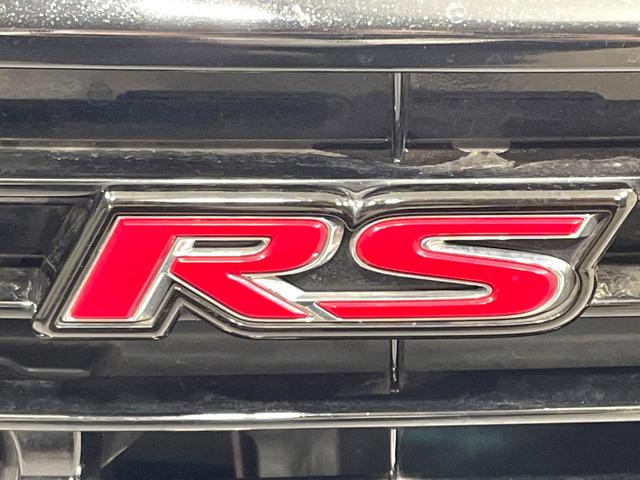 フィット ｅ：ＨＥＶ　ＲＳ　純正８型ナビ　バックカメラ　禁煙車　ホンダセンシング　アダプティブクルーズ　スマートキ―　踏み間違い防止装置　ハーフレザー　ＬＥＤヘッド　ドラレコ　フルセグ　Ｂｌｕｅｔｏｏｔ再生　ＥＴＣ（55枚目）