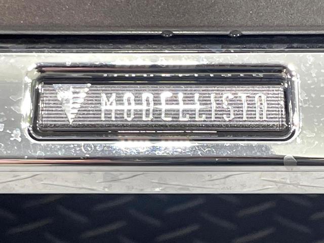 プリウス Ｚ　ガラスルーフ　モデリスタエアロ　純正１２．３型ナビ　全周囲カメラ　禁煙車　セーフティセンス　レーダークルーズ　ブラインドスポットモニター　デジタルインナーミラー　パワーバックドア　ドラレコ　ＥＴＣ（3枚目）