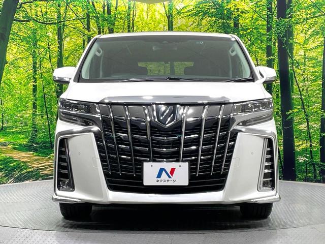 アルファード ２．５Ｓ　Ｃパッケージ　サンルーフ　純正９型ディスプレイ　後席モニター　両側電動ドア　衝突軽減装置　レーダークルーズ　デジタルインナーミラー　ブラインドスポットモニター　電動リアゲート　３眼ＬＥＤヘッド　ドラレコ　ＥＴＣ（16枚目）