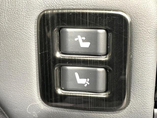 アルファード ２．５Ｓ　Ｃパッケージ　サンルーフ　純正９型ディスプレイ　後席モニター　両側電動ドア　衝突軽減装置　レーダークルーズ　デジタルインナーミラー　ブラインドスポットモニター　電動リアゲート　３眼ＬＥＤヘッド　ドラレコ　ＥＴＣ（60枚目）