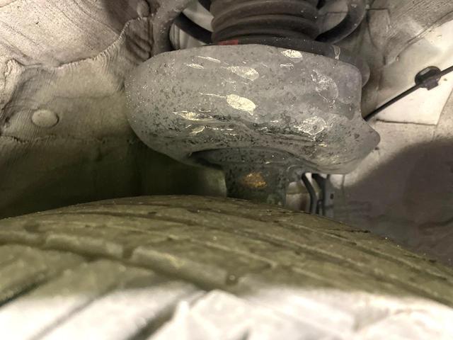 プリウス Ｓ　ＳＤナビ　バックカメラ　禁煙車　セーフティセンス　レーダークルーズ　スマートキー　ＬＥＤヘッド　オートハイビーム　コーナーセンサー　フルセグ　Ｂｌｕｅｔｏｏｔｈ再生　ＥＴＣ　オートライト／エアコン（20枚目）