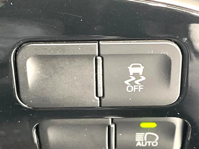 プリウス Ｓ　ＳＤナビ　バックカメラ　禁煙車　セーフティセンス　レーダークルーズ　スマートキー　ＬＥＤヘッド　オートハイビーム　コーナーセンサー　フルセグ　Ｂｌｕｅｔｏｏｔｈ再生　ＥＴＣ　オートライト／エアコン（53枚目）