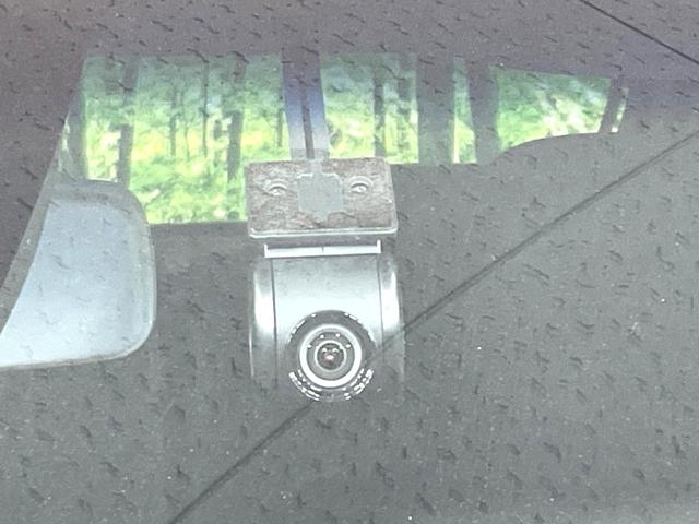 ムーヴ カスタム　ＲＳ　ハイパーリミテッドＳＡＩＩＩ　純正ナビ　全周囲カメラ　禁煙車　衝突軽減装置　踏み間違い防止装置　シートヒーター　ＬＥＤヘッド　ドラレコ　フルセグ　Ｂｌｕｅｔｏｏｔｈ再生　ＥＴＣ　ターボ　スマートキー　アイドリングストップ（5枚目）