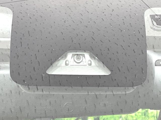 �y�X�}�[�g�A�V�X�g�z���s���ɑO���̎ԗ�����F�����A�Փ˂������Ȏ��͌x��ƃu���[�L�ŏՓˉ���Ɣ�Q�y�����A�V�X�g�B�����S�Ƀh���C�u�����y���݂��������܂��B