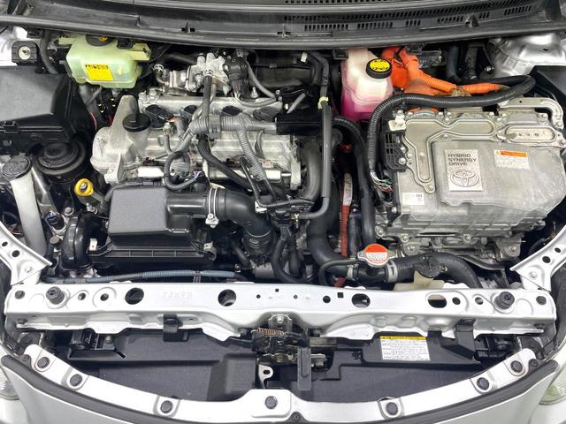 アクア Ｓ　純正ナビ　禁煙車　ドラレコ　フルセグ　Ｂｌｕｅｔｏｏｔｈ再生　ＥＴＣ　スマートキー　シートヒーター　オートエアコン／ライト　電動格納ミラー　横滑り防止装置　プライバシーガラス（18枚目）