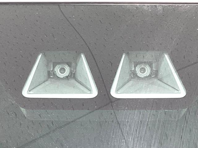 タント カスタムＲＳ　純正９型ディスプレイ　後席モニター　両側電動ドア　スマートアシスト　踏み間違い防止装置　ドラレコ　フルセグ　Ｂｌｕｅｔｏｏｔｈ再生　ＥＴＣ　ＬＥＤヘッド　シートヒーター　ハーフレザー（7枚目）