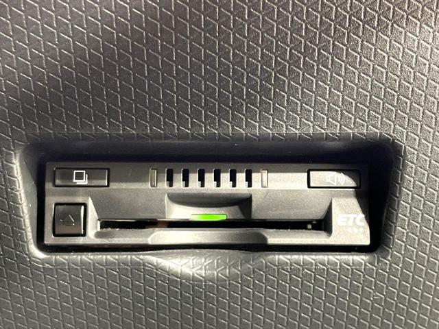 タント カスタムＲＳ　純正９型ディスプレイ　後席モニター　両側電動ドア　スマートアシスト　踏み間違い防止装置　ドラレコ　フルセグ　Ｂｌｕｅｔｏｏｔｈ再生　ＥＴＣ　ＬＥＤヘッド　シートヒーター　ハーフレザー（8枚目）