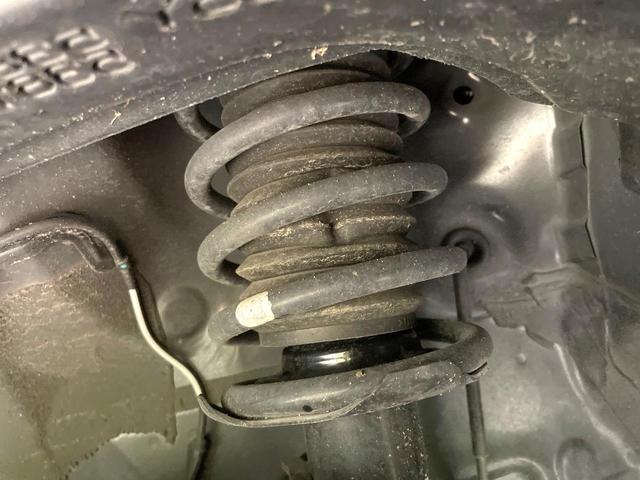 タント カスタムＲＳ　純正９型ディスプレイ　後席モニター　両側電動ドア　スマートアシスト　踏み間違い防止装置　ドラレコ　フルセグ　Ｂｌｕｅｔｏｏｔｈ再生　ＥＴＣ　ＬＥＤヘッド　シートヒーター　ハーフレザー（20枚目）