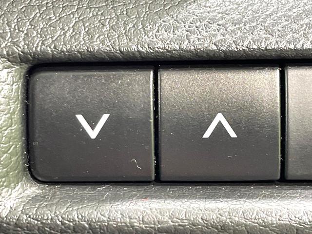 フロンクス ベースグレード 純正9型ナビ 全周囲カメラ 禁煙車 衝突軽減装置 レーダークルーズ ブラインドスポットモニター シートヒーター LEDヘッド/フォグ ドラレコ フルセグ Bluetooth再生 ETC スマートキー(69枚目)