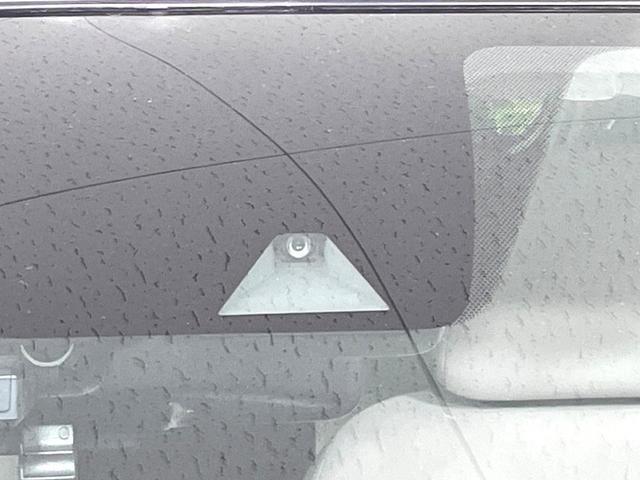 ノート e-パワー X モード・プレミア 純正ナビ 全周囲カメラ 禁煙車 衝突軽減装置 踏み間違い防止装置 デジタルインナーミラー LEDヘッド ドラレコ Bluetooth再生 ETC スマートキー 純正16インチアルミ(9枚目)