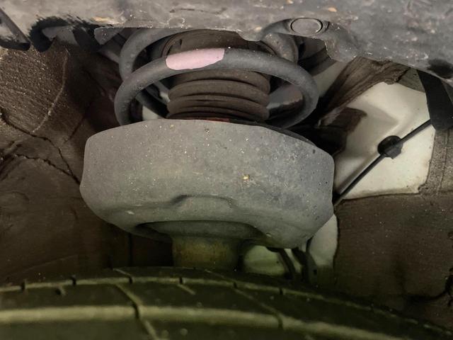 プリウス Ｓ　ＳＤナビ　バックカメラ　禁煙車　衝突軽減装置　レーダークルーズ　ＬＥＤヘッド　Ｂｌｕｅｔｏｏｔｈ再生　ＥＴＣ　スマートキー　車線逸脱警報　オートマチックハイビーム　横滑り防止装置　純正１５インチアルミ（20枚目）