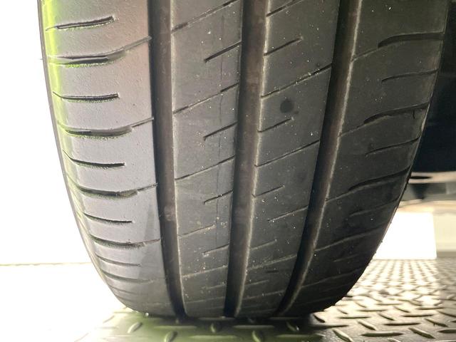 プリウス Ｓ　ＳＤナビ　バックカメラ　禁煙車　衝突軽減装置　レーダークルーズ　ＬＥＤヘッド　Ｂｌｕｅｔｏｏｔｈ再生　ＥＴＣ　スマートキー　車線逸脱警報　オートマチックハイビーム　横滑り防止装置　純正１５インチアルミ（50枚目）