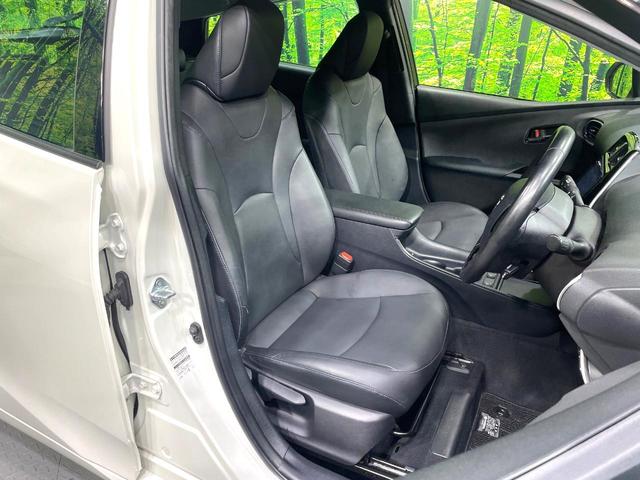 プリウス Ｓツーリングセレクション　ＡＬＰＩＮＥ９型ナビ　バックカメラ　禁煙車　衝突軽減装置　レーダークルーズ　シートヒーター　ＬＥＤヘッド　合皮シート　フルセグ　Ｂｌｕｅｔｏｏｔｈ再生　ＥＴＣ　スマートキー　純正１７インチアルミ（10枚目）
