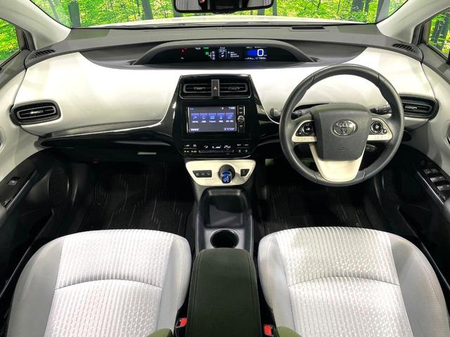 プリウス Sセーフティプラス 純正ナビ バックカメラ 禁煙車 セーフティセンス レーダークルーズ パーキングアシスト LEDヘッド/フォグ ドラレコ フルセグ Bluetooth再生 ETC スマートキー ヘッドアップディスプレイ(2枚目)