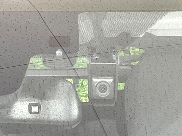 プリウス Sセーフティプラス 純正ナビ バックカメラ 禁煙車 セーフティセンス レーダークルーズ パーキングアシスト LEDヘッド/フォグ ドラレコ フルセグ Bluetooth再生 ETC スマートキー ヘッドアップディスプレイ(6枚目)