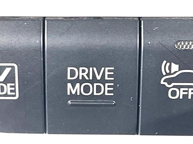 プリウス Sセーフティプラス 純正ナビ バックカメラ 禁煙車 セーフティセンス レーダークルーズ パーキングアシスト LEDヘッド/フォグ ドラレコ フルセグ Bluetooth再生 ETC スマートキー ヘッドアップディスプレイ(26枚目)