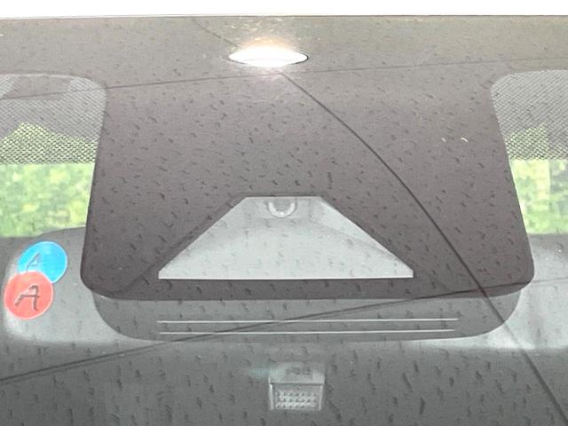 �y�g���^�Z�[�t�e�B�Z���X�z���s���ɑO���̎ԗ�����F�����A�Փ˂������Ȏ��͌x��ƃu���[�L�ŏՓˉ���Ɣ�Q�y�����A�V�X�g�B�����S�Ƀh���C�u�����y���݂��������܂��B